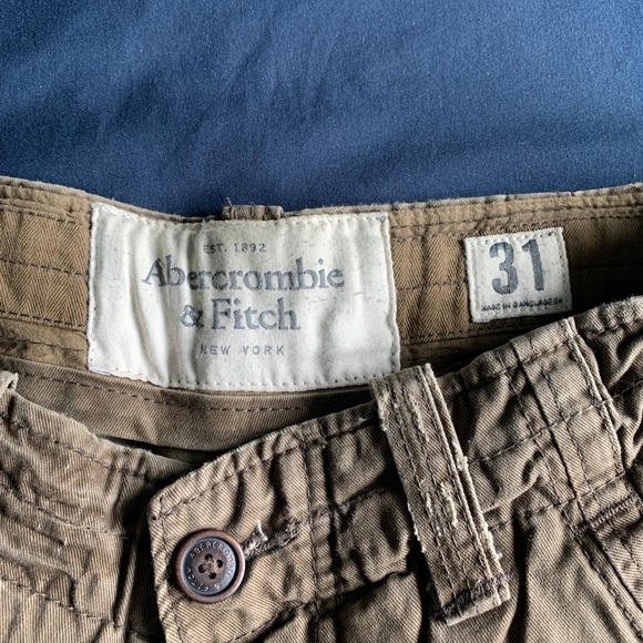 Men’s Abercrombie cargo shorts - Picture 2 of 3